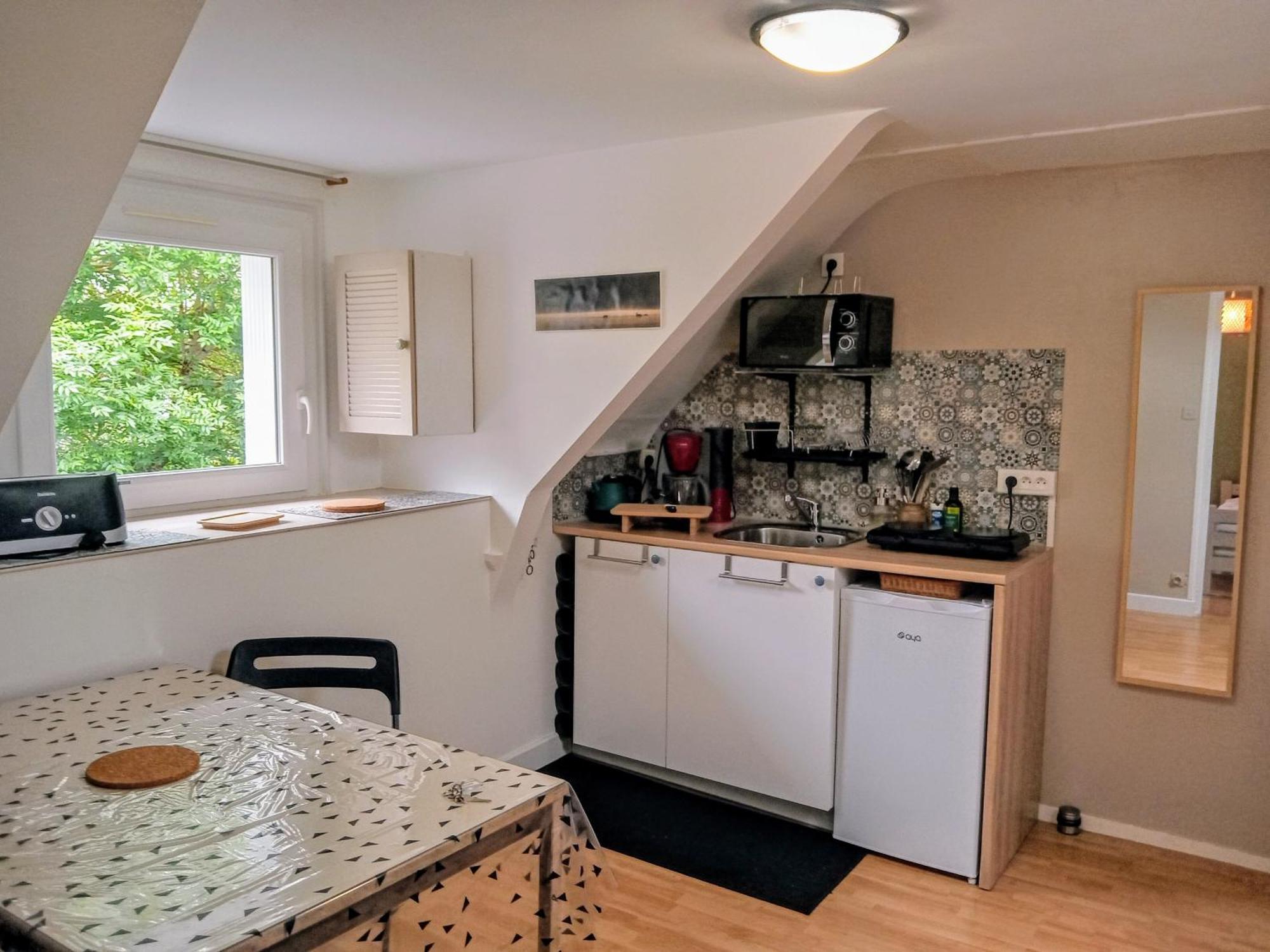L Ideal 10 Mn Vannes Linge De Lit, Serviettes Inclus Wifi Parking Gratuit Noyalo Exterior photo